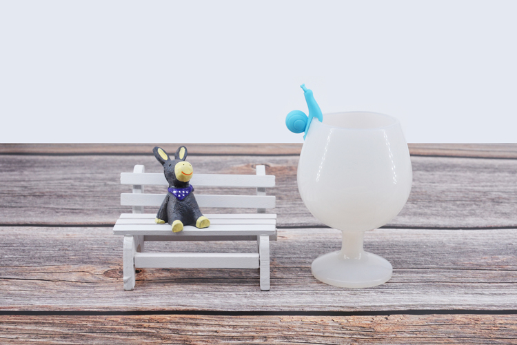 專業(yè)硅膠禮品批發(fā)廠家產品--酒杯識別器